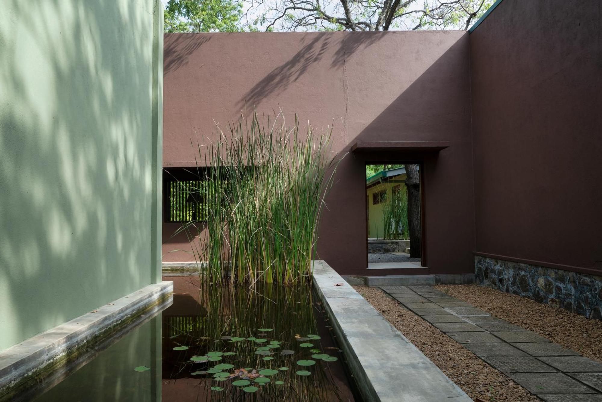 Villa Neem Tree House Kirinda  Exterior foto